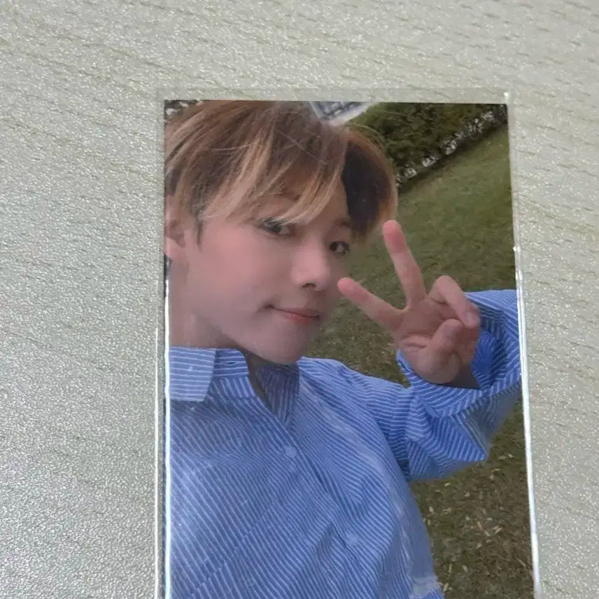 온앤오프 이션 와이 공방 포카