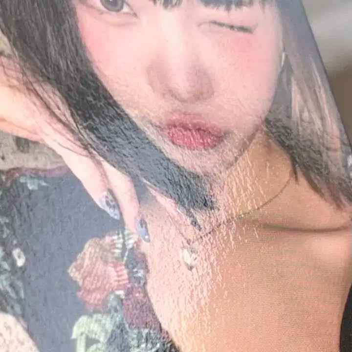 르세라핌 안티프래자일 김채원 포카