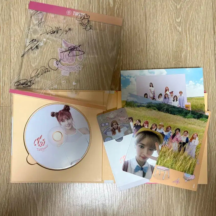 트와이스 TWICE TT 친필 사인 앨범 CD 비매 품