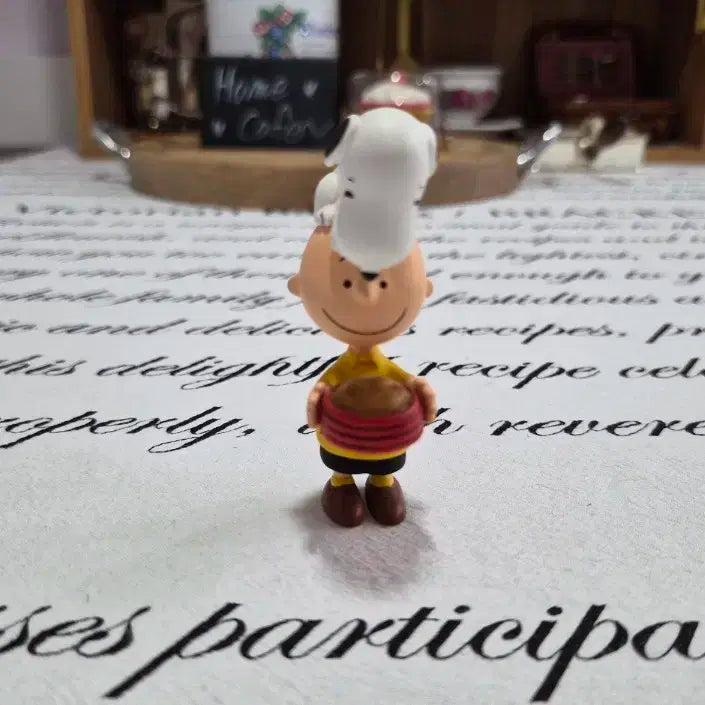 홀마크 스누피찰리브라운 오너먼트 겸 피규어