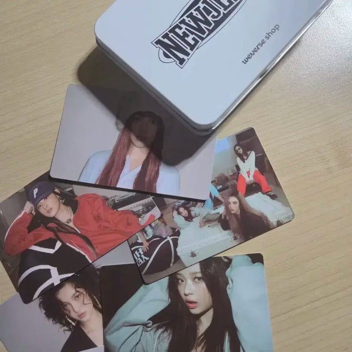 뉴진스 How Sweet 앨범 위버스 특전포함 일괄판매