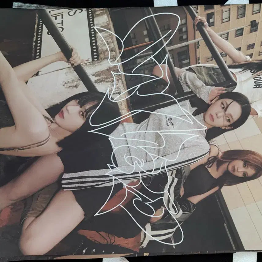 에스파 포스터 앨범