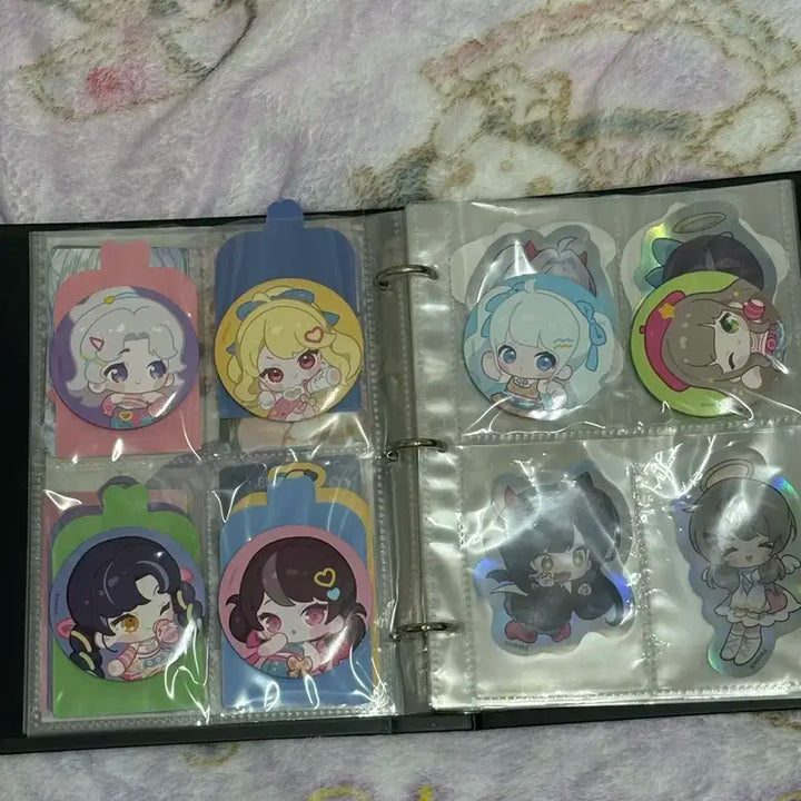 이세계아이돌 이세돌 이세팝 바인더 포카, 북마크, 뱃지, 스티커