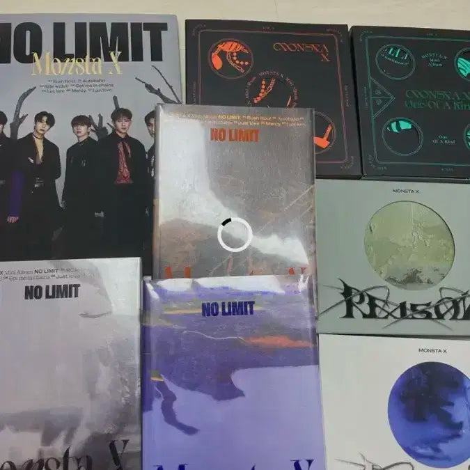(급처, 탈덕 처분) 몬스타엑스 앨범 (포카포함)