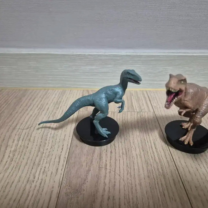 쥬라기월드 CGV 탑퍼 피규어 3종