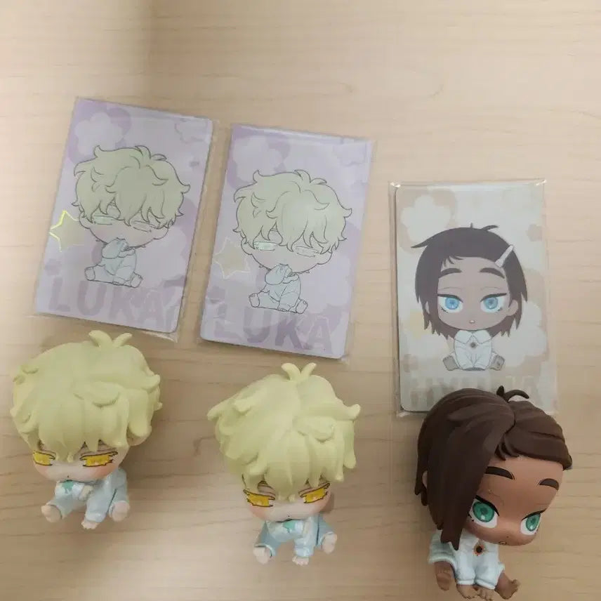 에이스테 유년기 피규어 팝니다