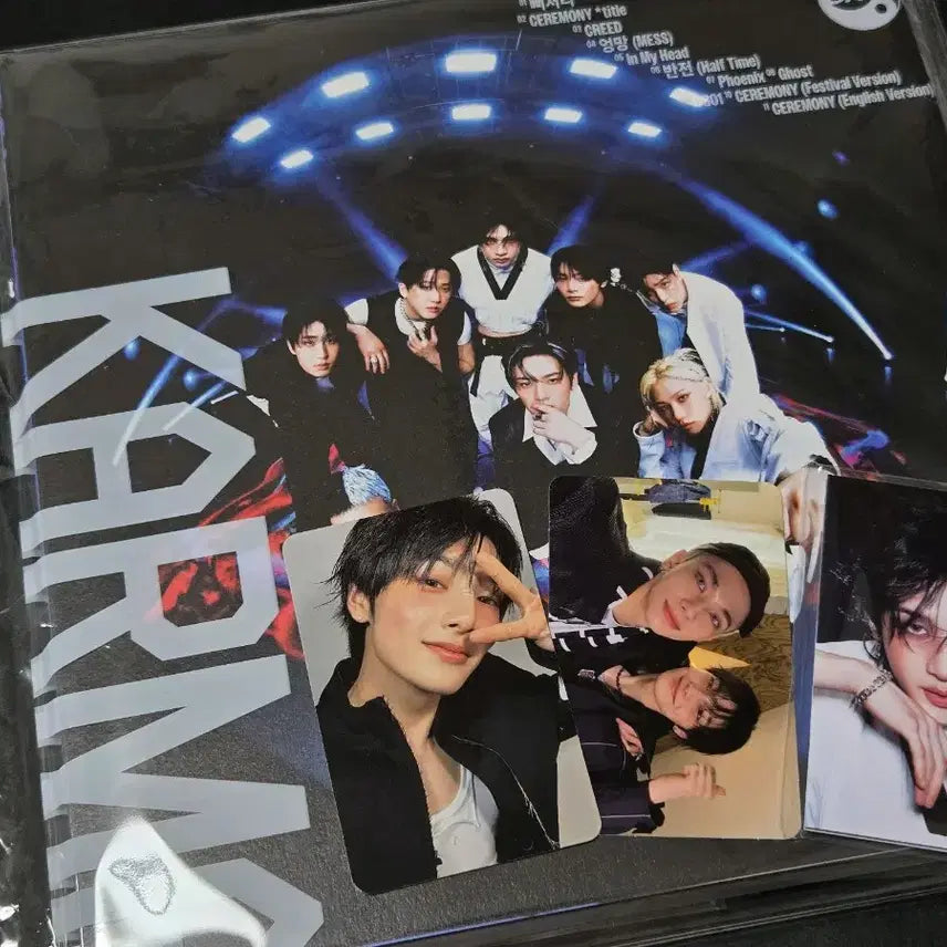 스키즈 카르마 한정반 개봉 앨범 아이엔 포카 세트