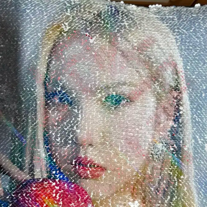 여자친구 비비지 은하 애플 쿠션