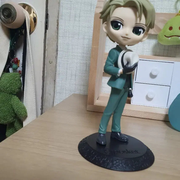 스파이 패밀리 로이드 피규어 판매합니다