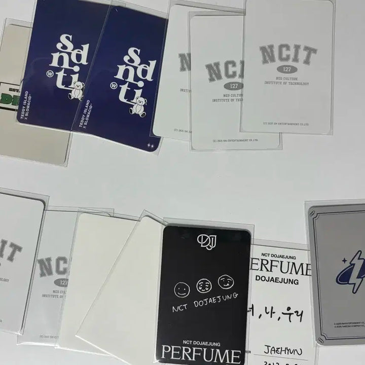 NCT 엔시티 태용 마크 정우 재현 유타 시온 해찬 공식포카 미공포