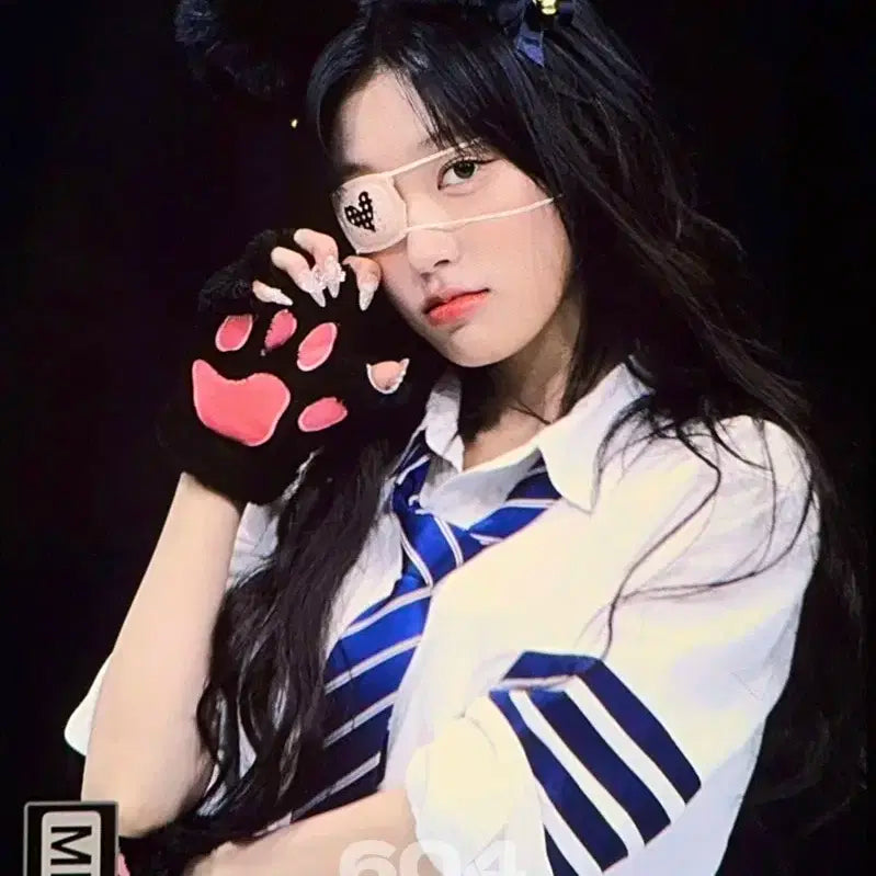 ARTMS 아르테미스 최리 Choerry 미공개 싸인 폴라로이드