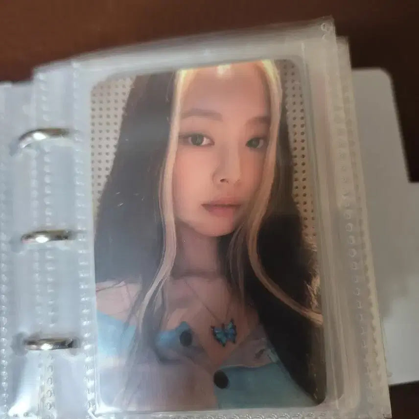나비제니 블랙핑크 제니 포카