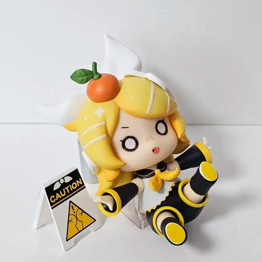 보컬로이드 꽈당 피규어 린