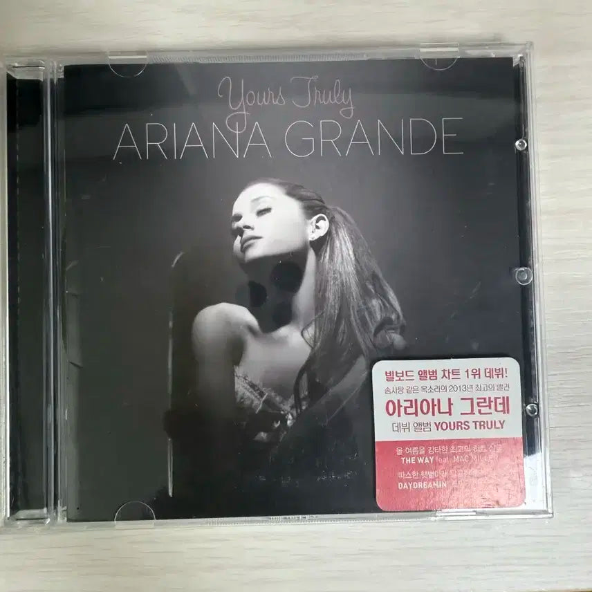 아리아나 그란데 Yours Truly 앨범