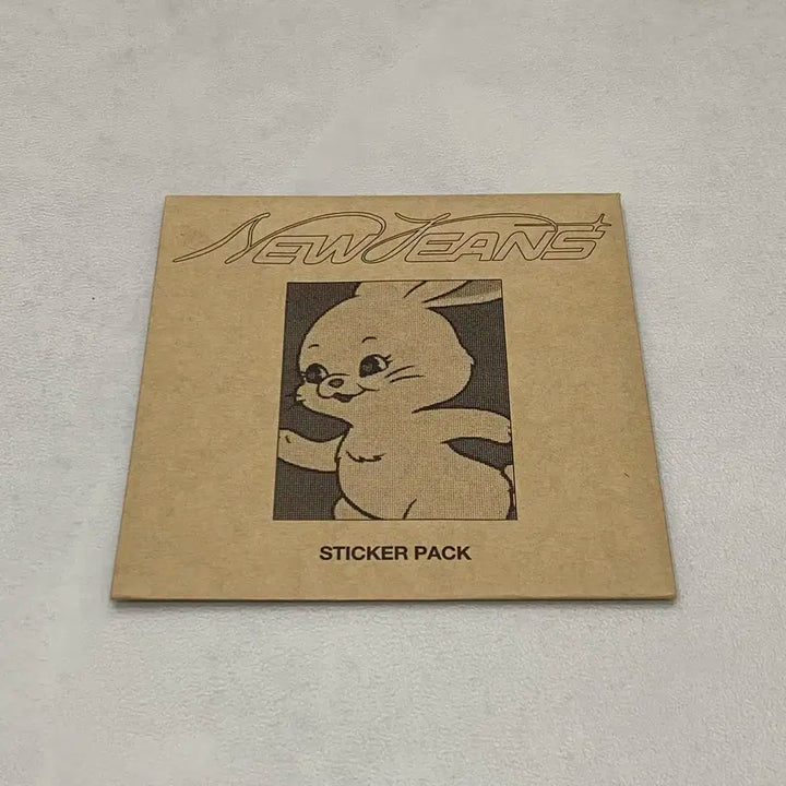 뉴진스 NJZ 더현대 팝업 스티커팩 B 어텐션 하입보이