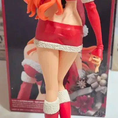 원피스 글리터 산타 나미 피규어 (개봉)