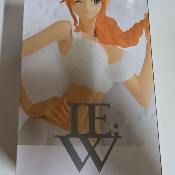 원피스 웨딩 나미 피규어 (개봉)