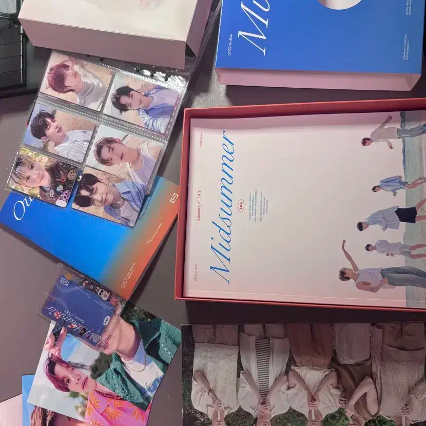 투바투 미드썸머 DVD 풀셋 판매(포토북,단체사진,멤버별 포스터,포카등등