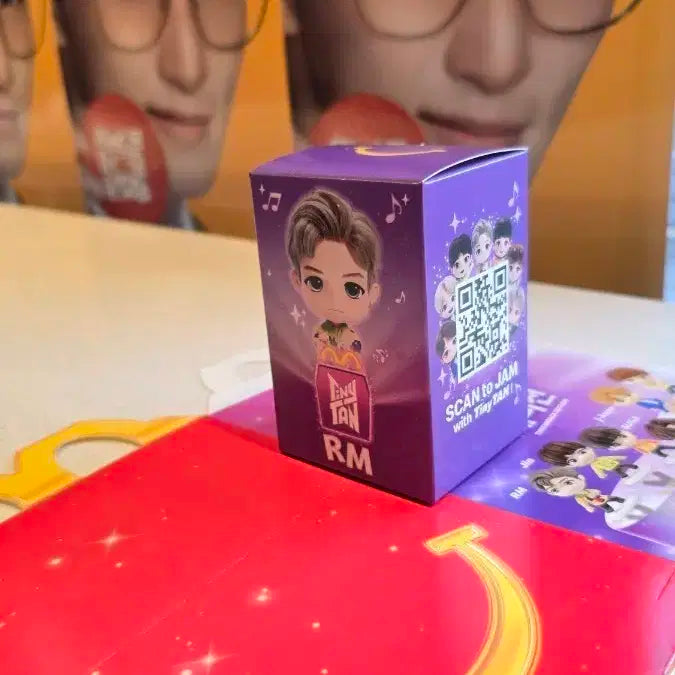 맥도날드 해피밀 BTS TinyTAN RM 피규어