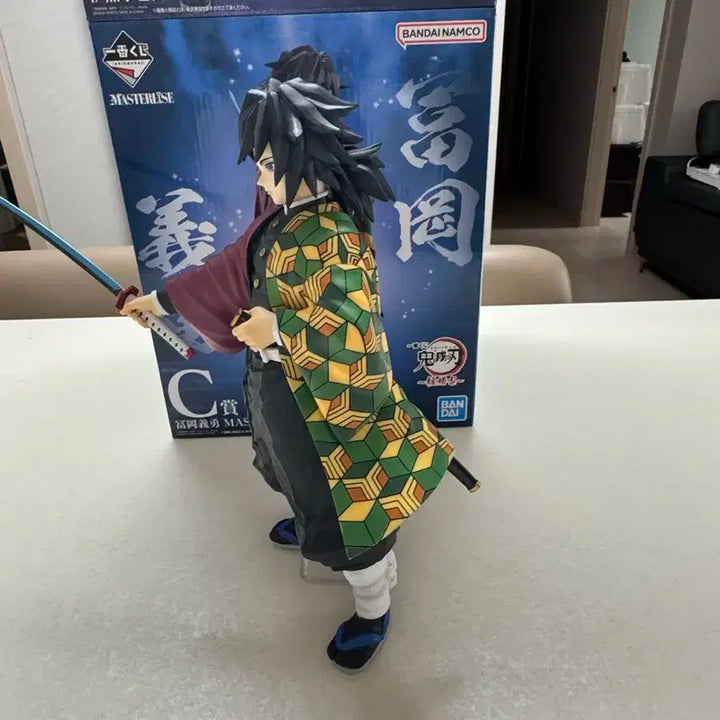 귀멸의칼날 토미오카 기유 피규어 내수용