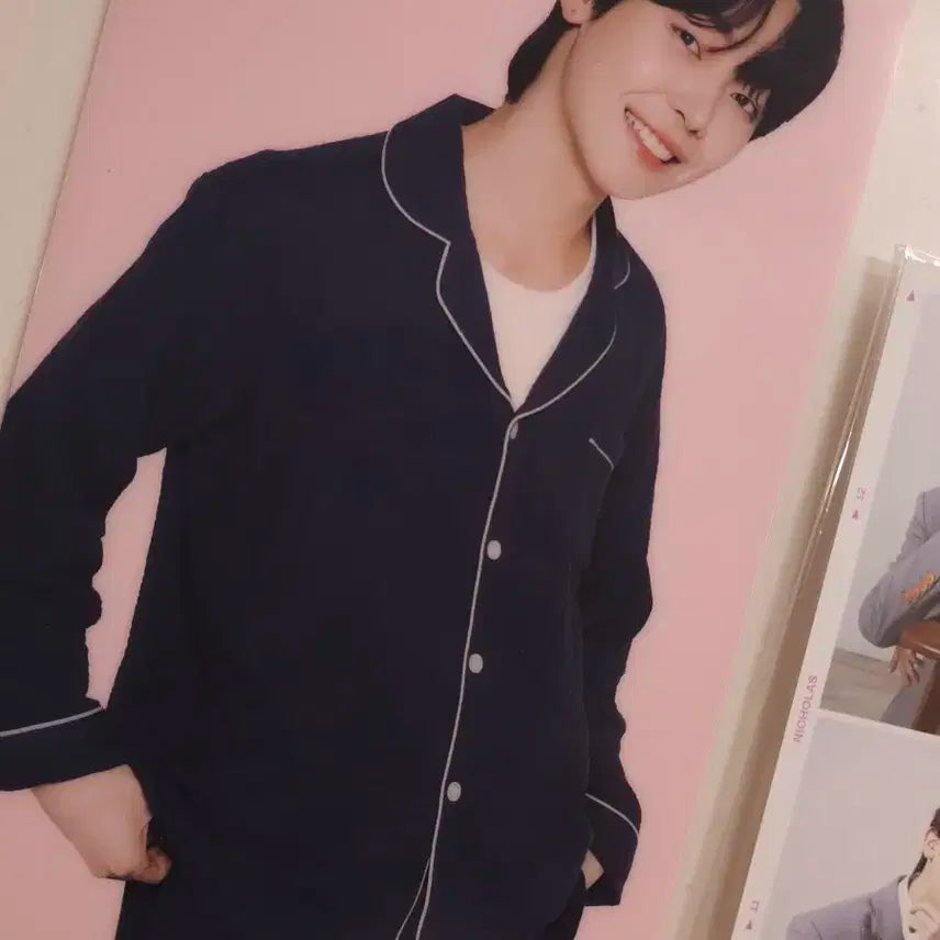 앤팀 니콜라스 위버스재팬 first howling we 앨범특전 인생네컷