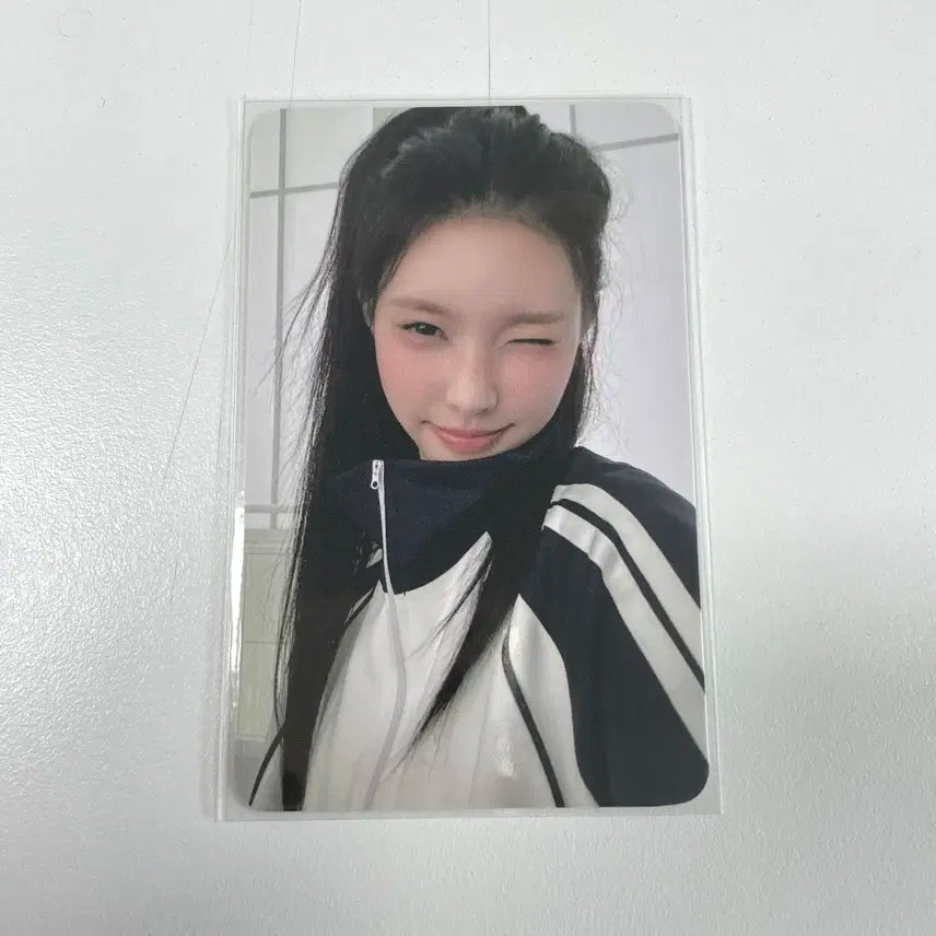 아일릿 윤아 슈퍼리얼미 마그네틱 사운드웨이브 럭드 럭키드로우 포카