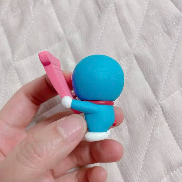 도라에몽 어디로든문 피규어