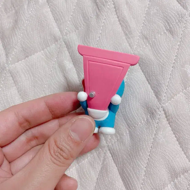 도라에몽 어디로든문 피규어