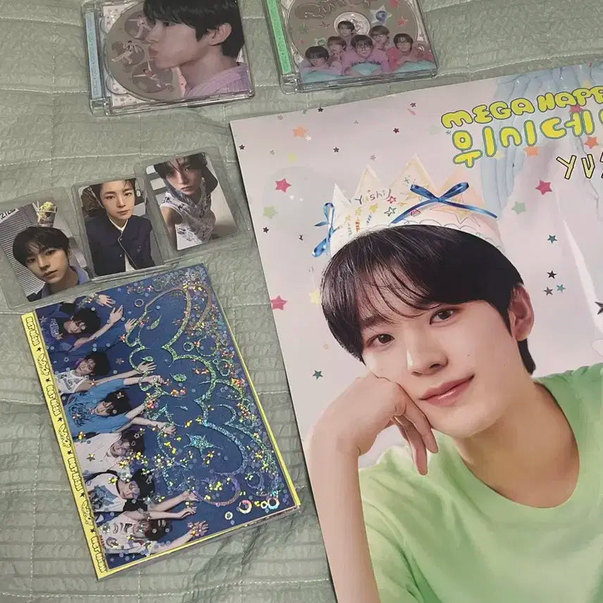 유우시 메가커피 포스터/ 팝팝 앨범 포카 등 일괄