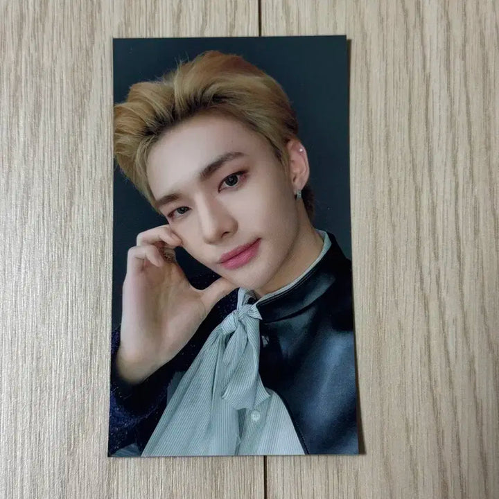 스트레이키즈 현진 더사운드 일본 한정판 앨포 양면 포카