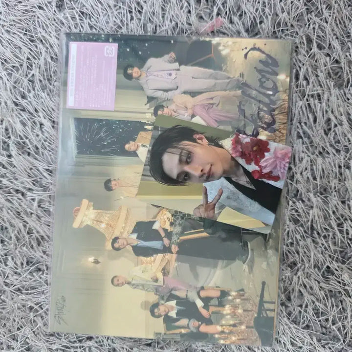 스트레이키즈 hollow 초회생산한정판 B 일본