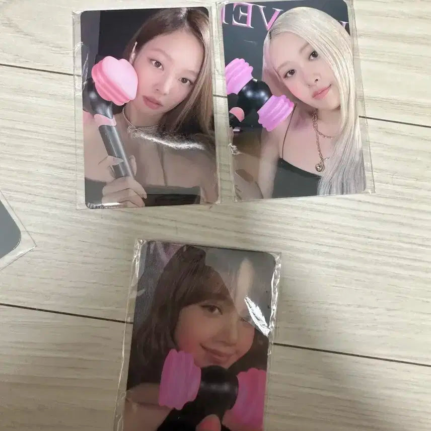 블랙핑크 응원봉 포카 리사 로제
