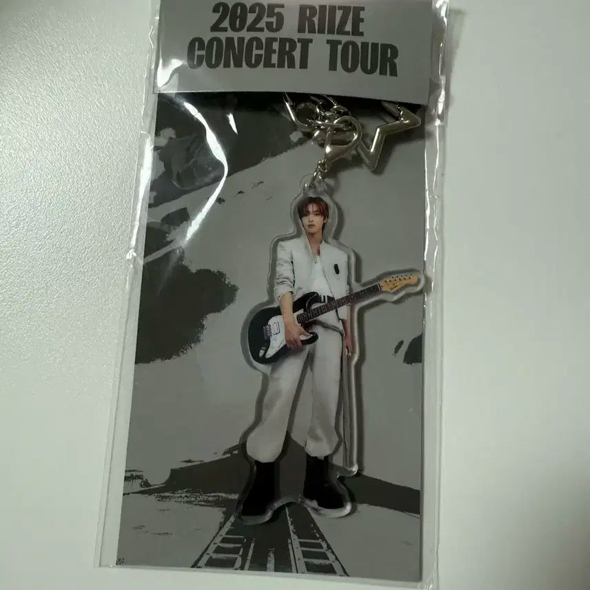 라이즈 원빈 아크릴 키링 라이징라우드 양도