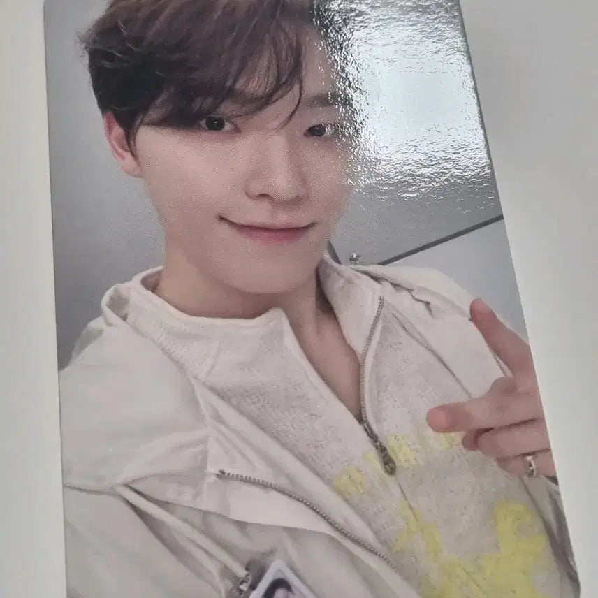 세븐틴 소비기한 회장한정 후쿠오카 위버스 재팬 (디노)