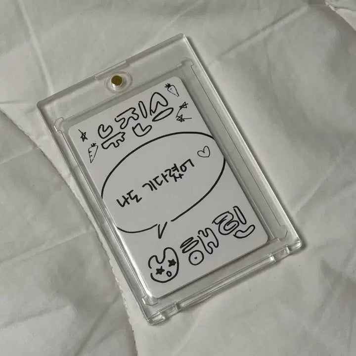 뉴진스 농구복해린 포카 S급 양도합니다!