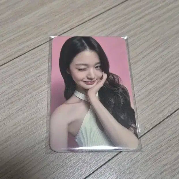 아이브 장원영 메디큐브 포카(미개봉) 양도해요