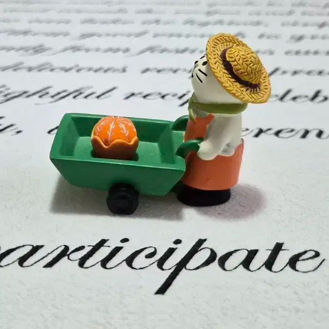 고양이 귤 농부 피규어