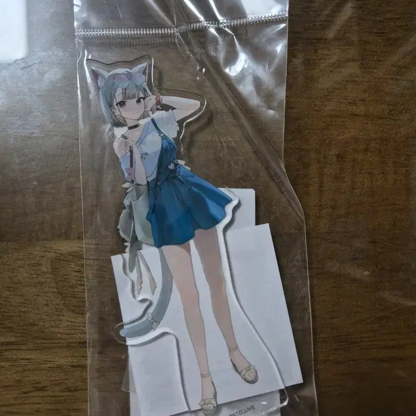 스텔라이브 네네코 마시로 아크릴 판매합니다.