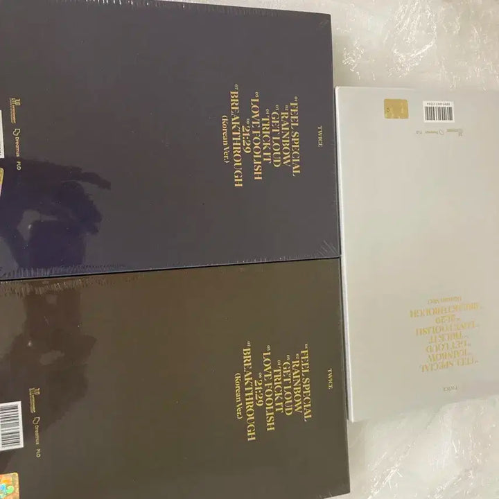 트와이스 Feel Special 미니 8 집 미개봉 팝니다