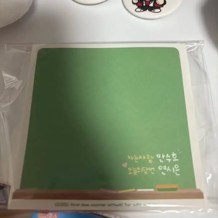(일괄)약한영웅 수호시은카페 핀버튼 뱃지 아크릴 키링 떡메모지