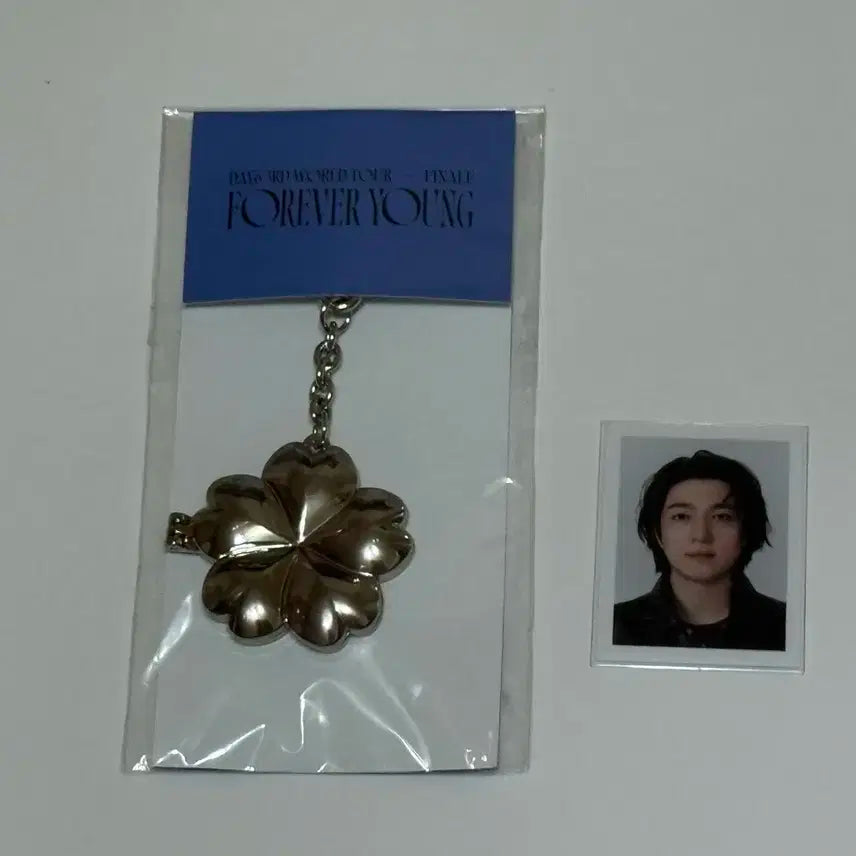 데이식스 포에버영 피날레 로켓펜던트 성진+증명사진 포함