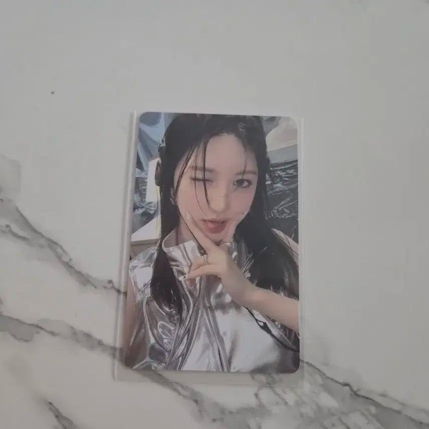 아이브 엠파시 유버전 가을