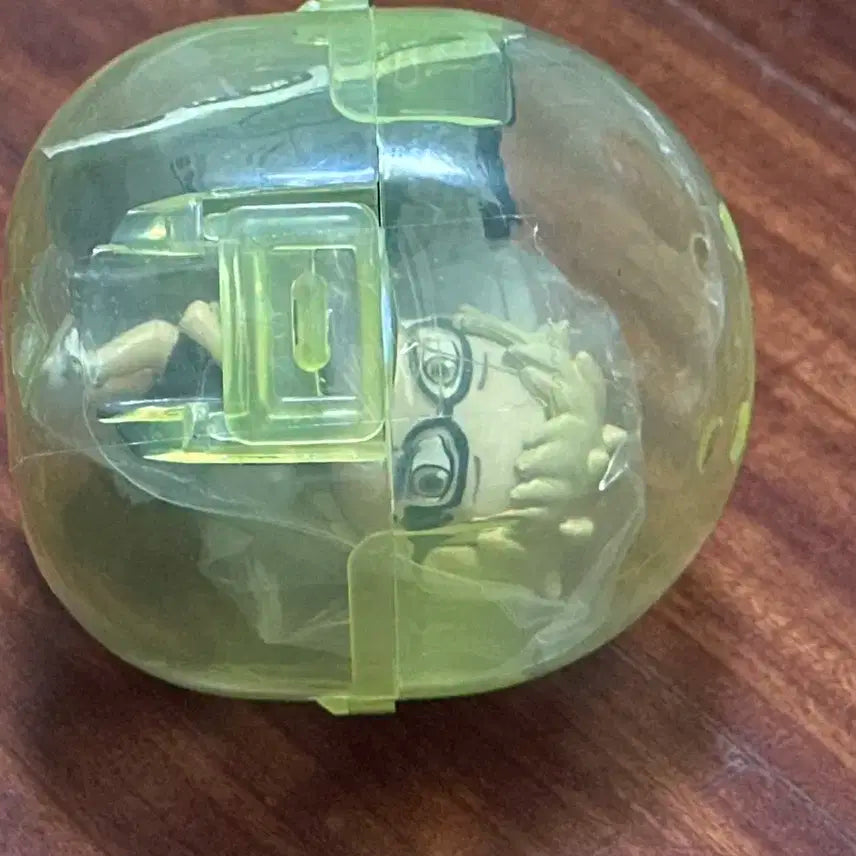 뒤돌아보는 츠키 피규어