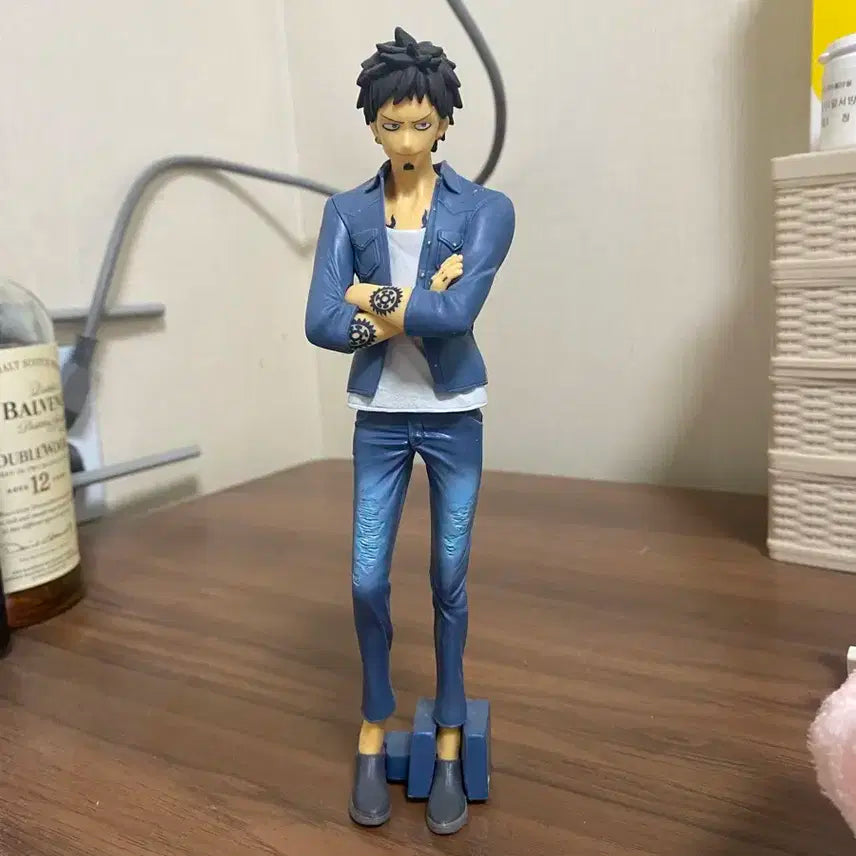 원피스 트라팔가 로우 피규어