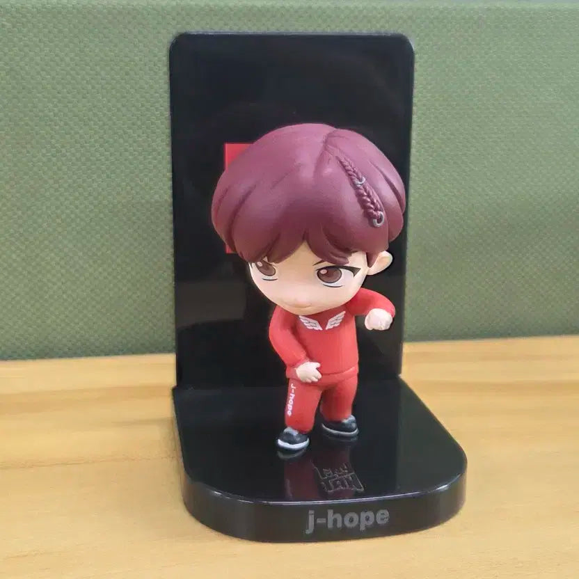 BTS 제이홉 피규어