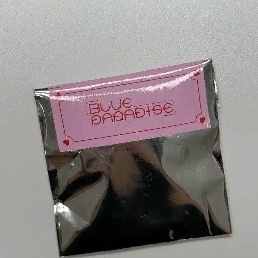 제로베이스원 김규빈 핀 버튼