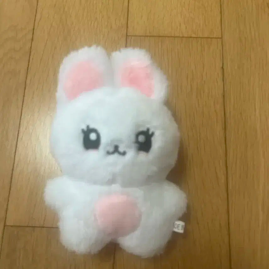 르세라핌 홍은채 인형 팔아요