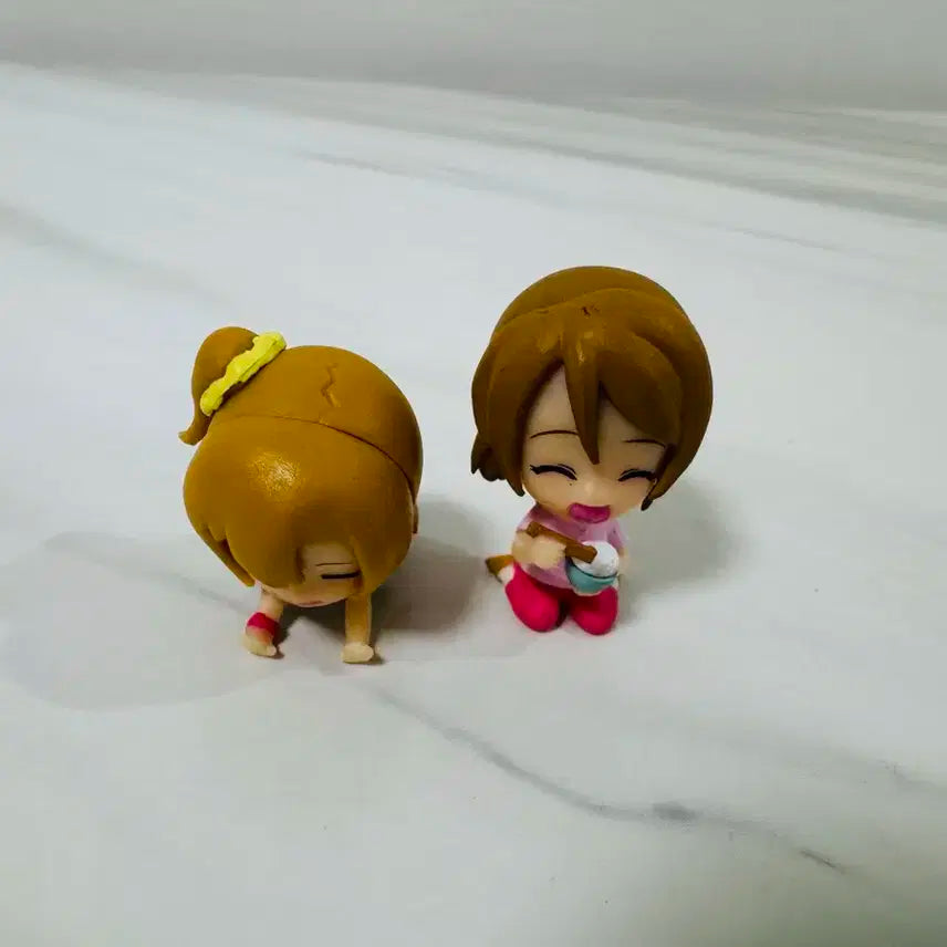 데스크 가챠 피규어 2개 세트