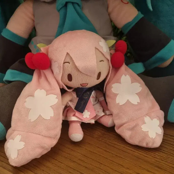 사쿠라 미쿠 후와푸치 앉누이 벚꽃 인형