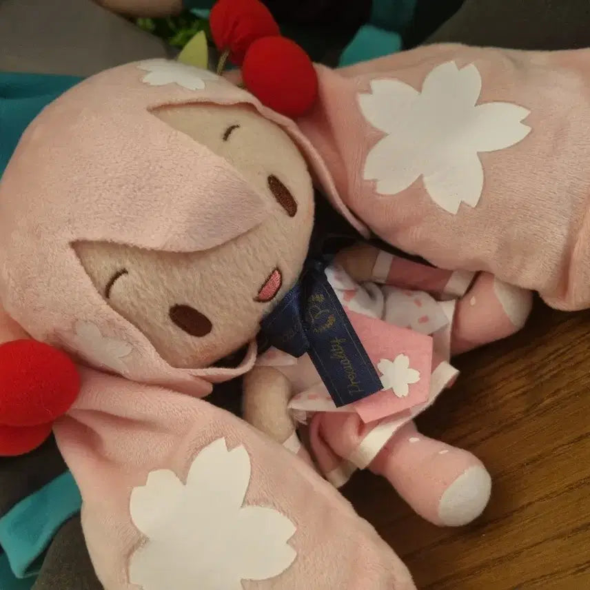 사쿠라 미쿠 후와푸치 앉누이 벚꽃 인형